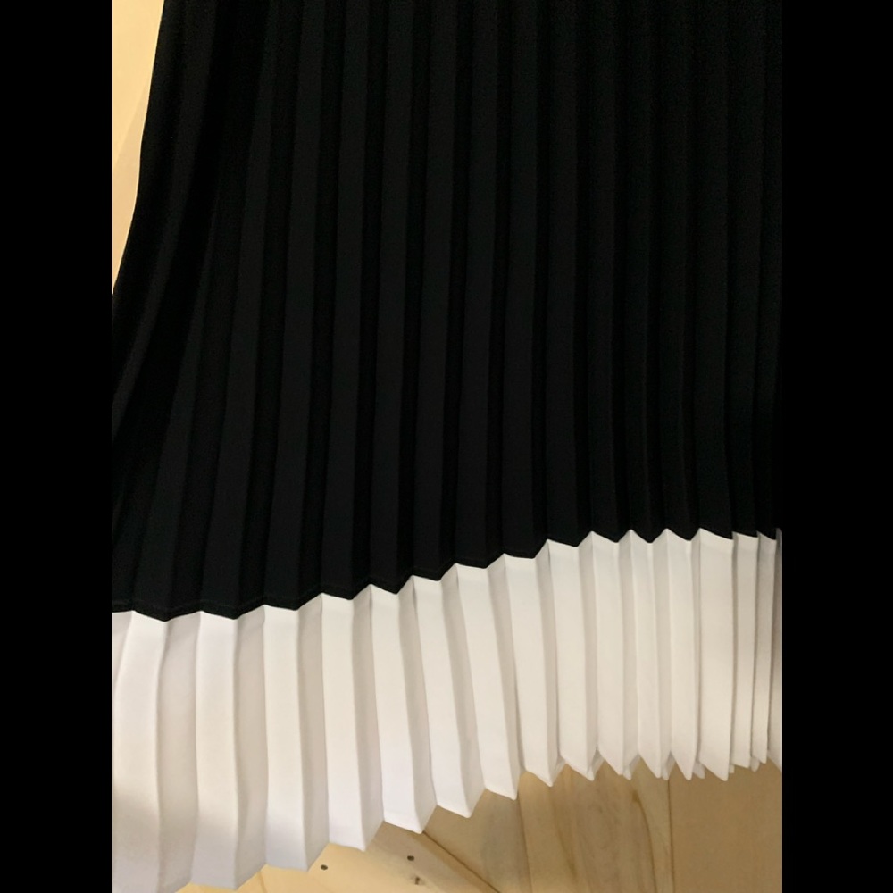 A new day woman’s pleaded skirt - Picture 2 of 6